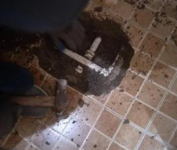 新市卫生间漏水维修公司为您分享下卫生间渗水如何处理及注意事项